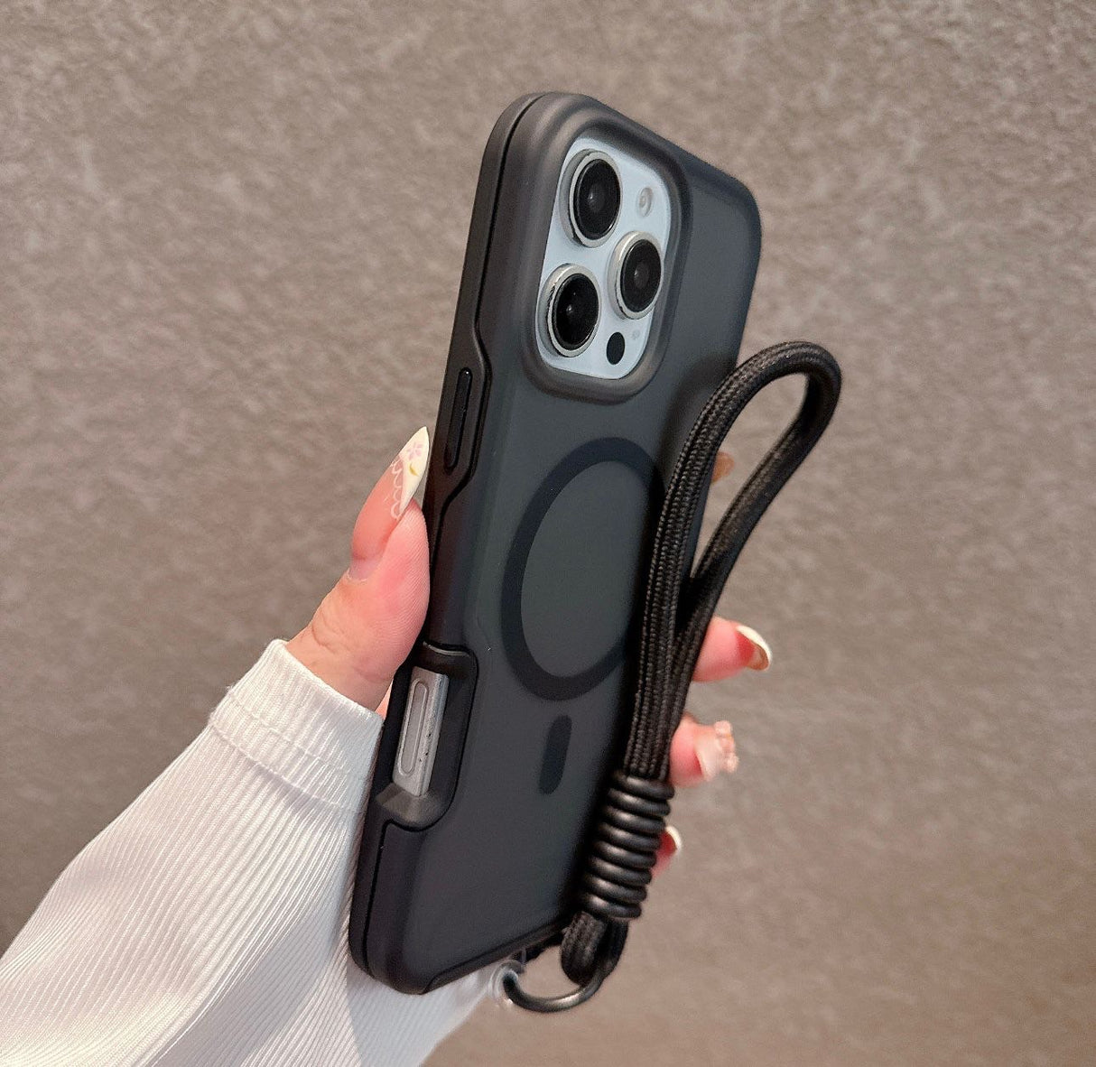 iPhone 16 Shockproof Magnetic Case Protective Cover With Short Rope