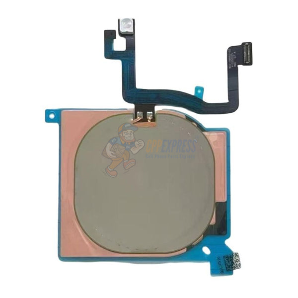 iPhone 16E Wireless Charging Flex + Flashlight Flex